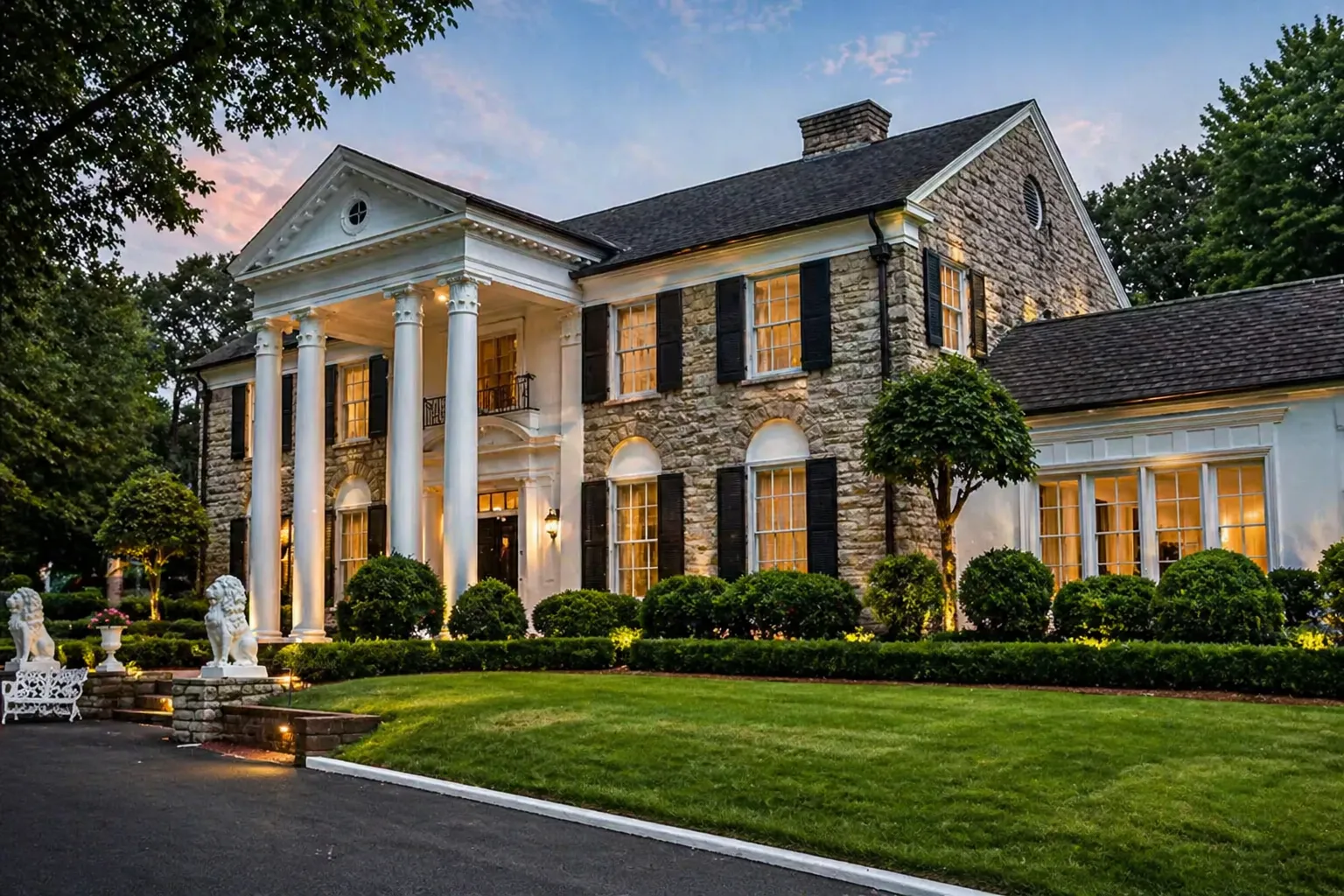 Steven Furtick House outside